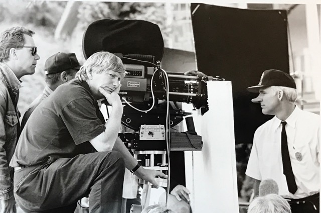 Fred Schepisi and Steve Martin on the set of Roxanne